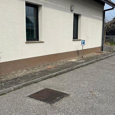 Apartma Nomad Νόβο Μέστο Εξωτερικό φωτογραφία