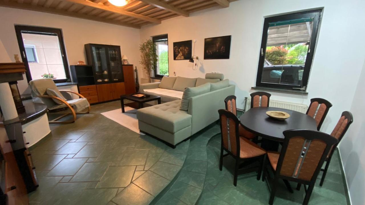 Apartma Nomad Νόβο Μέστο Εξωτερικό φωτογραφία